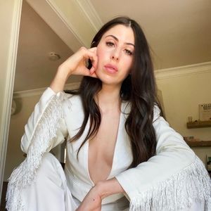 Meet your Posher, Lillian